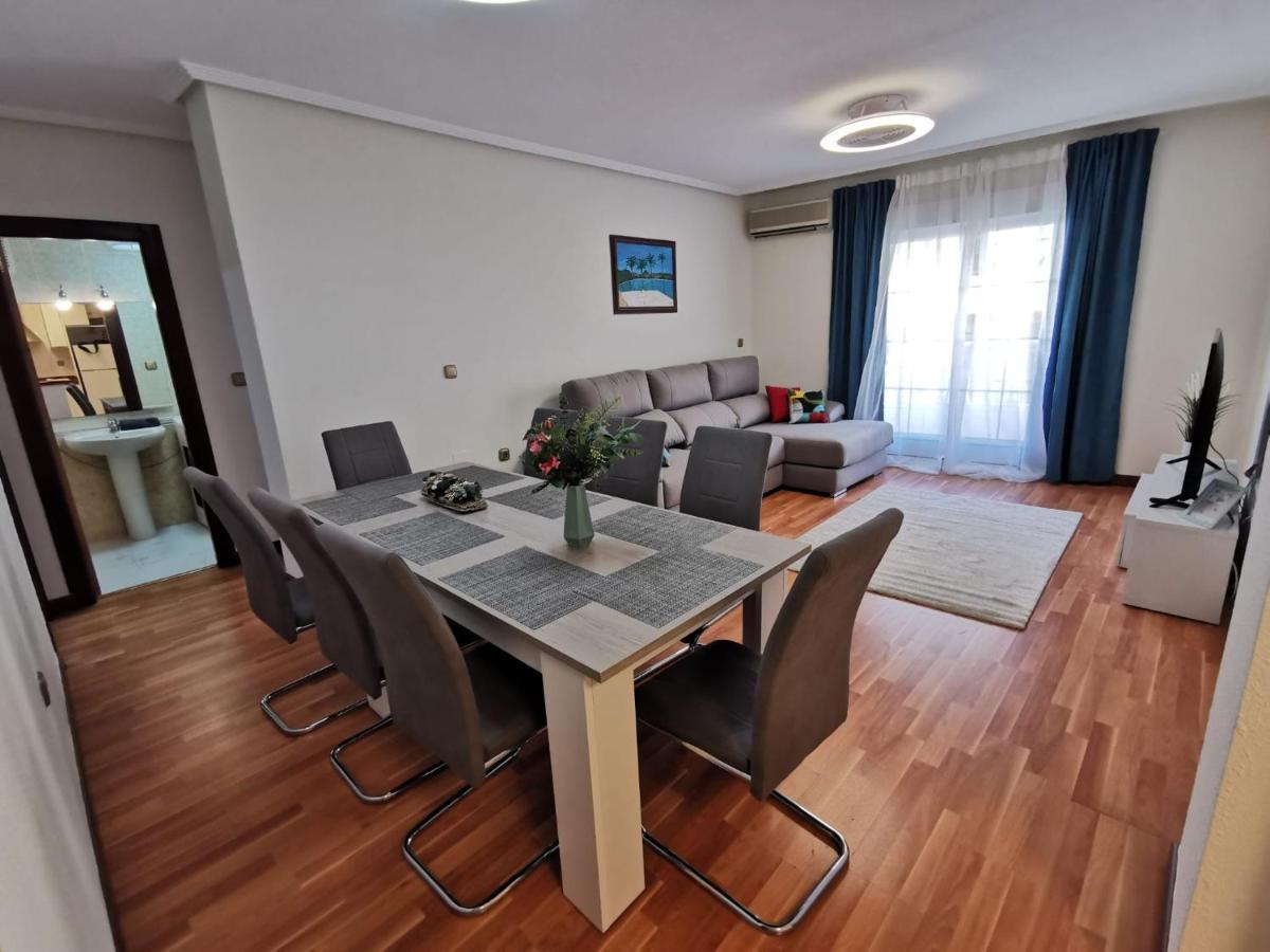 Bonita Apartamento Торевиеха Екстериор снимка